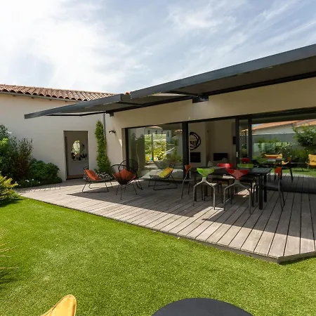 Villa Maison La Flotte, 4 Pieces, 6 Personnes - Fr-1-258-117 *